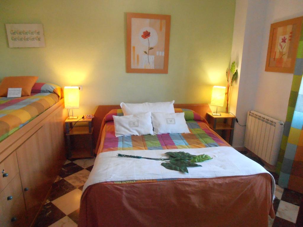 Alojamiento Rural Torre Hueca Pinos Puente Room photo