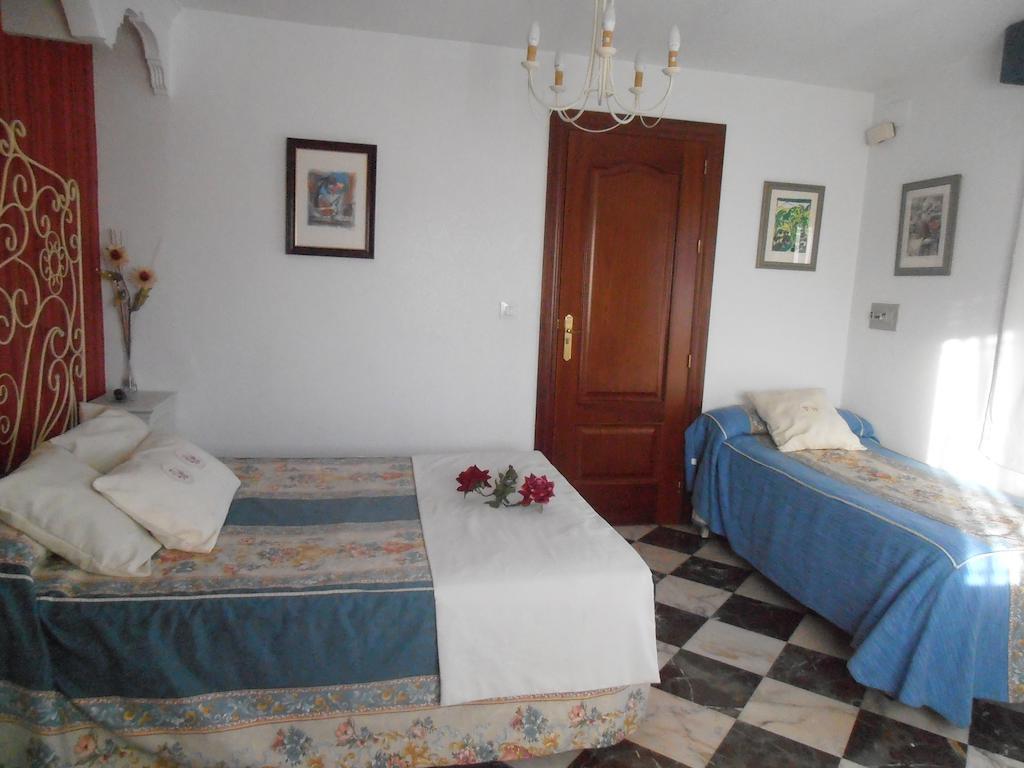 Alojamiento Rural Torre Hueca Pinos Puente Room photo