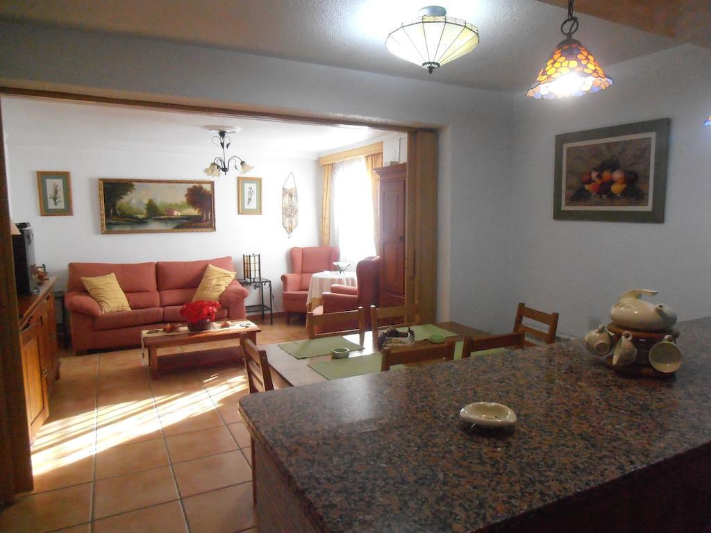 Alojamiento Rural Torre Hueca Pinos Puente Room photo