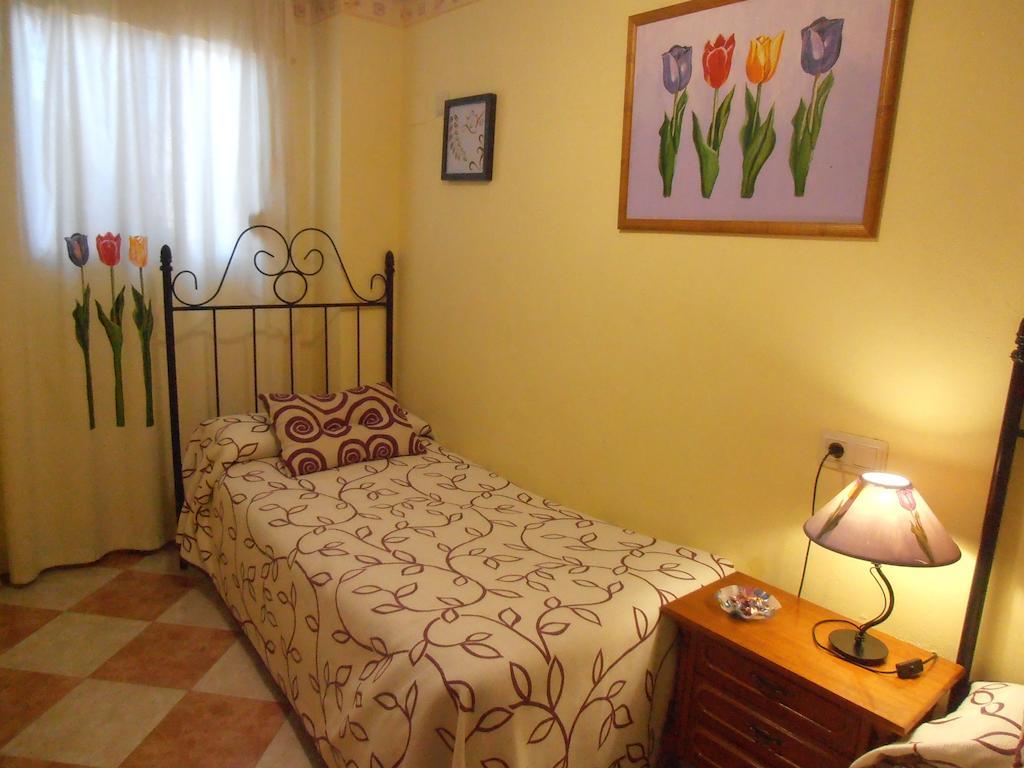 Alojamiento Rural Torre Hueca Pinos Puente Room photo